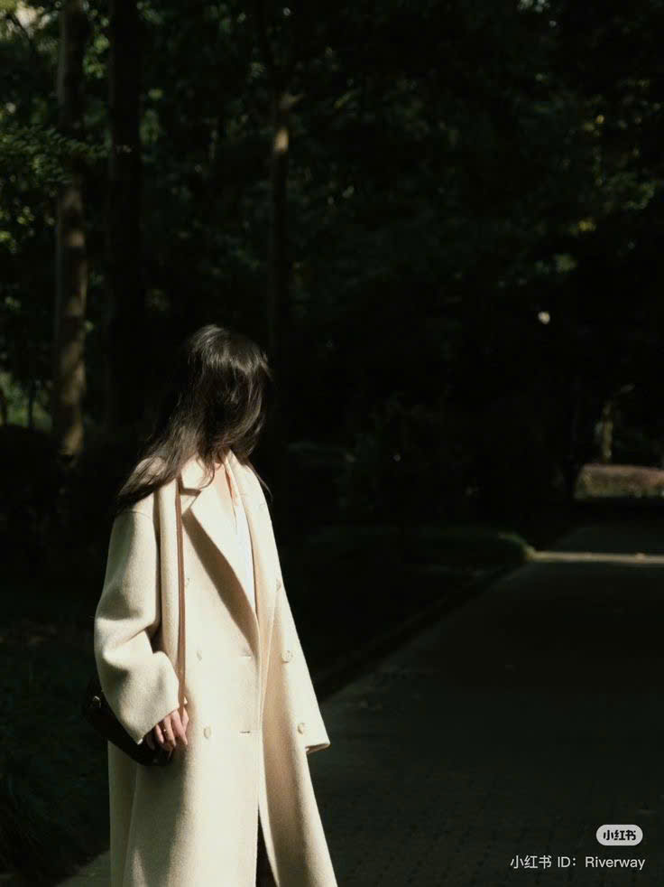 Người Phụ Nữ Nắm Vững Tay Lái